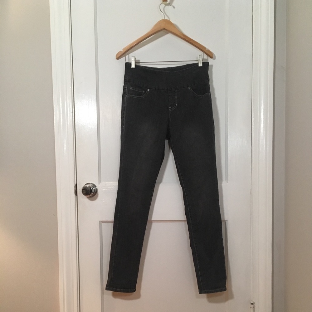 Stretchy High-Waist Jeans